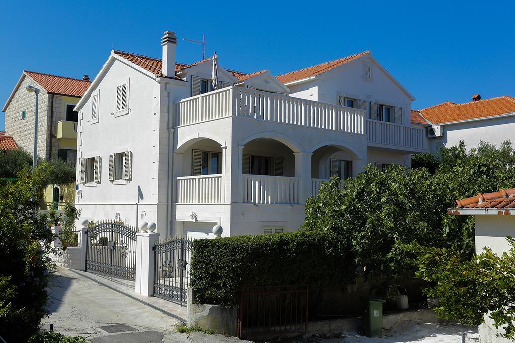 Apartments Manda Supetar Exteriér fotografie